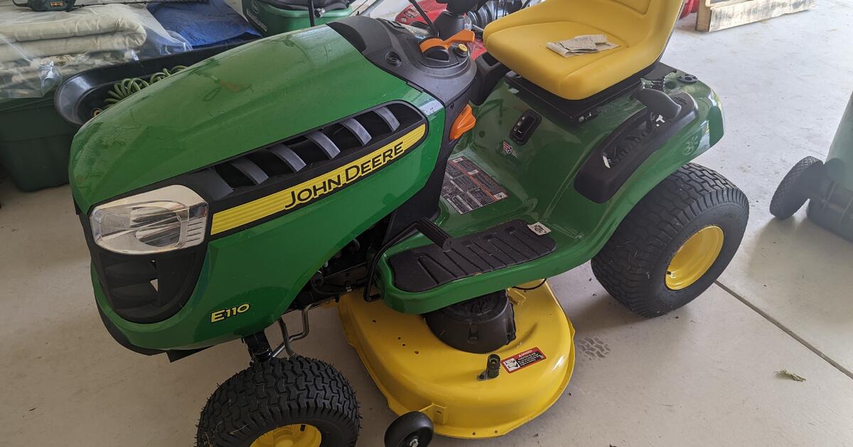 John Deere E110 Lawn Tractor for 2000 in Granger, IN For Sale & Free