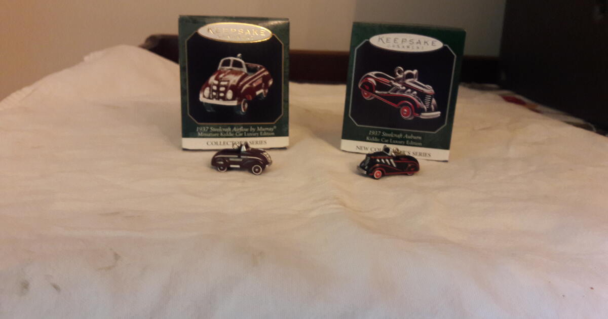Hallmark Keepsake Ornaments for 3 in Omaha, NE For Sale & Free