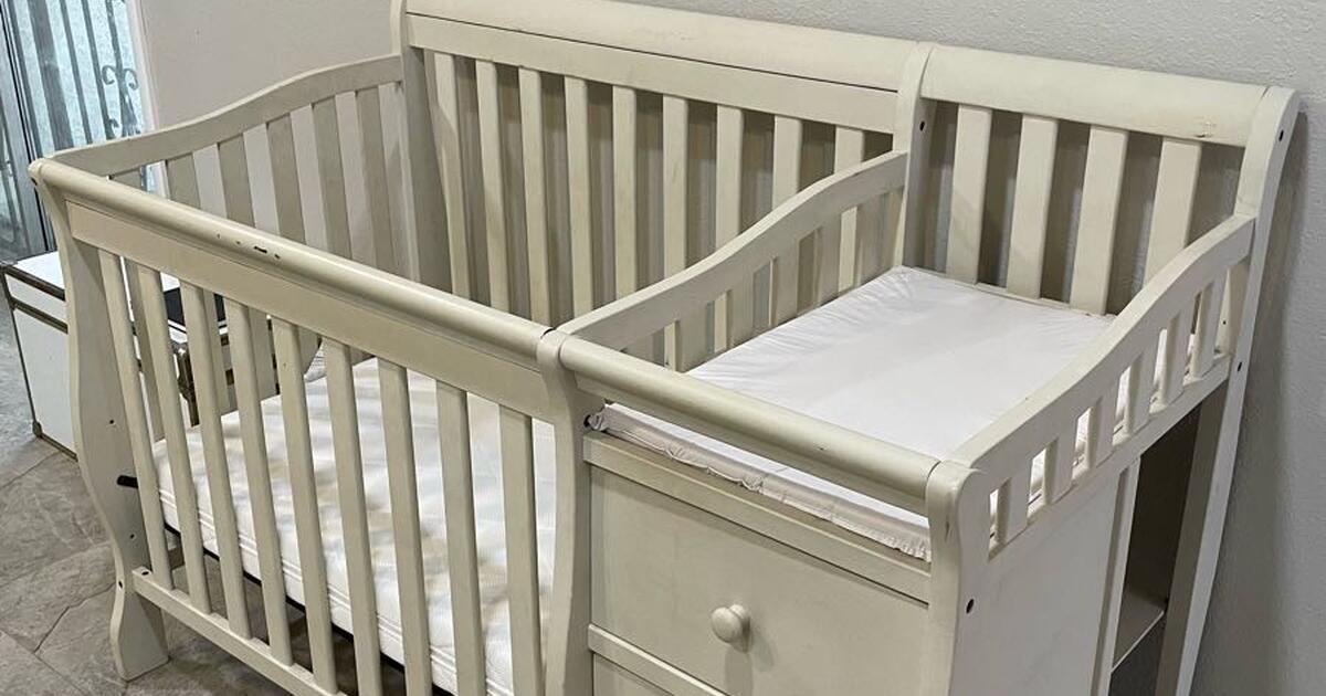 Crib with anti SIDS mattress and touch up paint for Free in Tucson, AZ For Sale & Free — Nextdoor