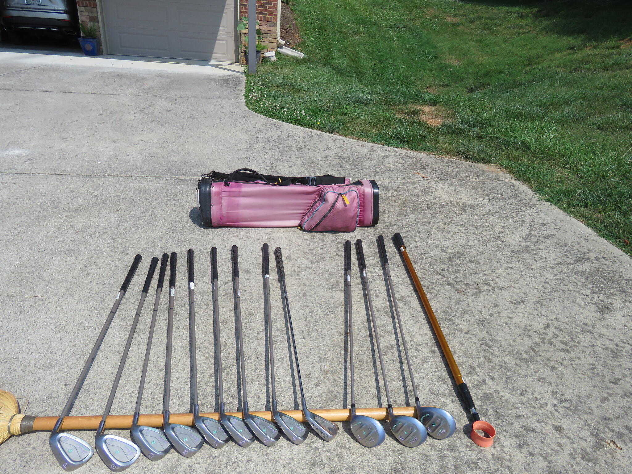 Impex Ladies Golf Clubs with bag and ball retriever. for 125 in