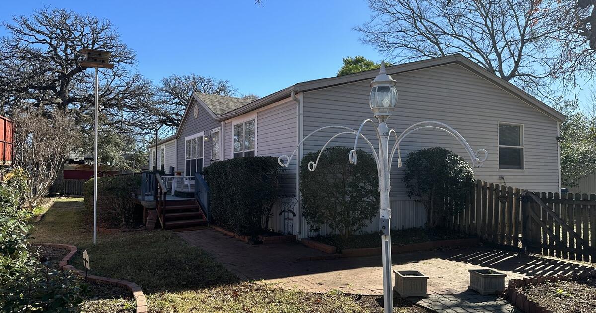 Beautiful Wooded Home for Rent in Southlake, TX (3bd/2bth) for 2500 in