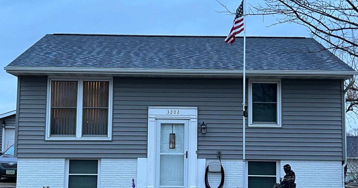 Home for Sale by Owner 3202 Carriage Dr SW for 182000 in Atkins, IA