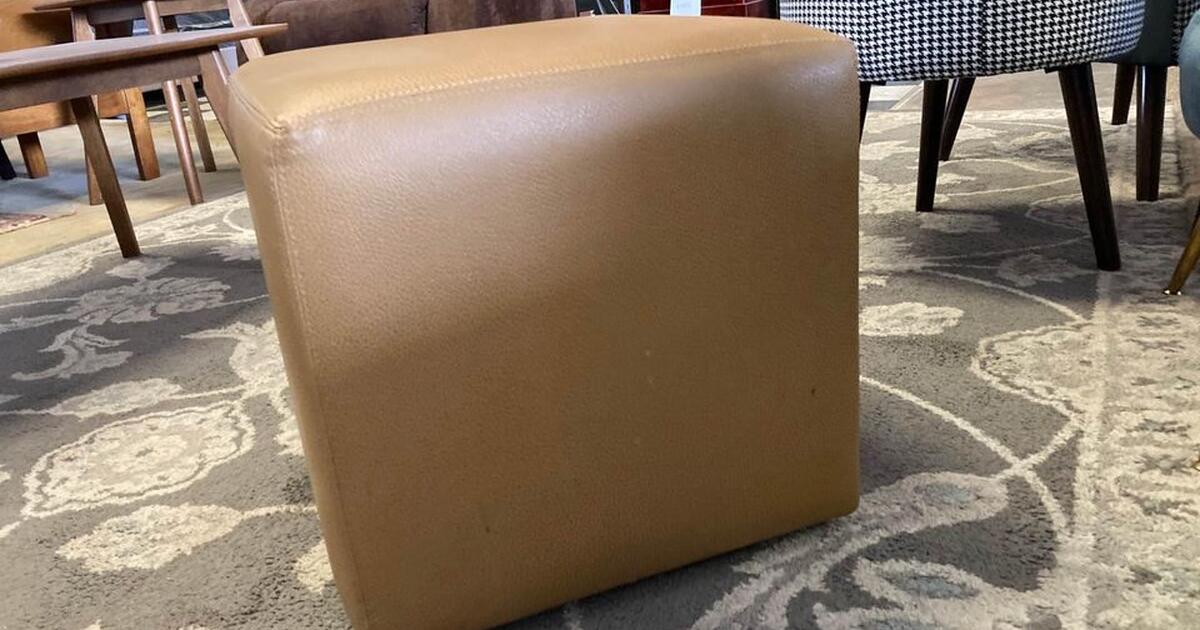 15 DURABLE PRACTICAL CUBE STOOLS PRE USED PERFECT CONDITION - for $20 ...