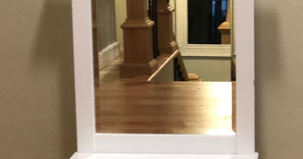 White bathroom mirror, shelf and drawers. for 40 in Boise, ID For