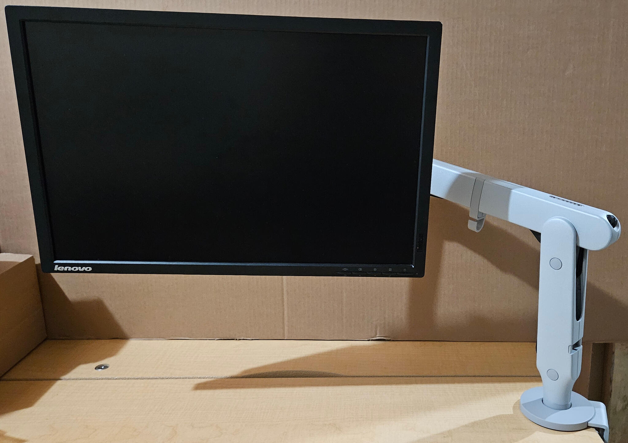 Lenovo Thinkvision T2254p 22inch Led Monitor - $40 (lenexa) For $40 In 