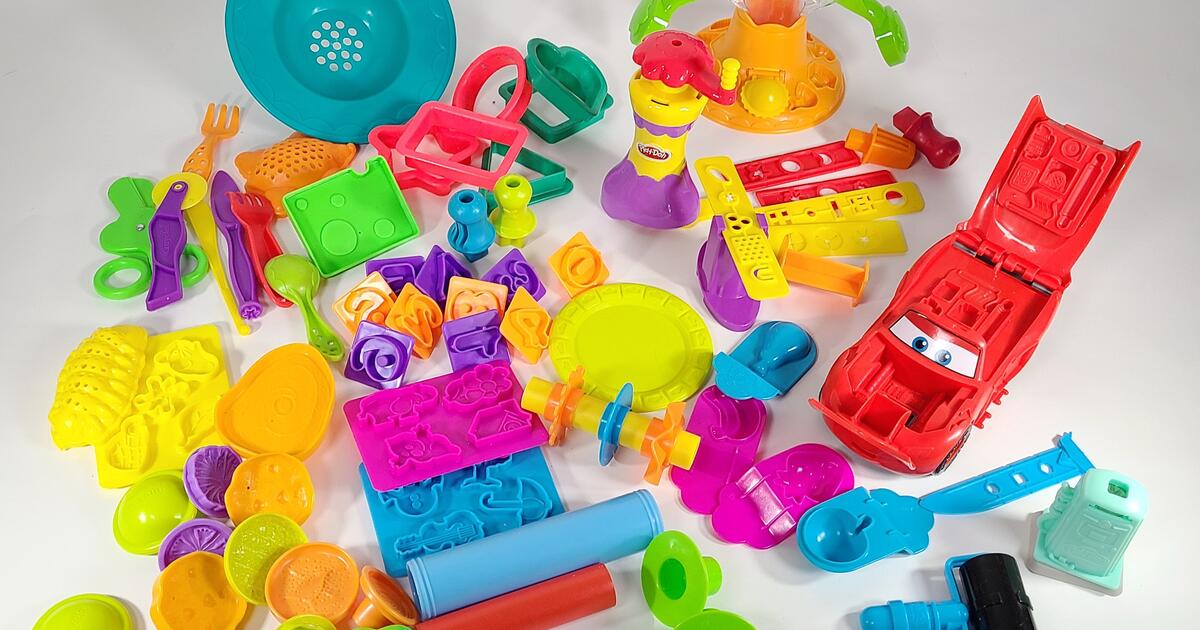 Large PLAY DOH Lot Lightning McQueen Cars Tools Food Molds Spaghetti ...