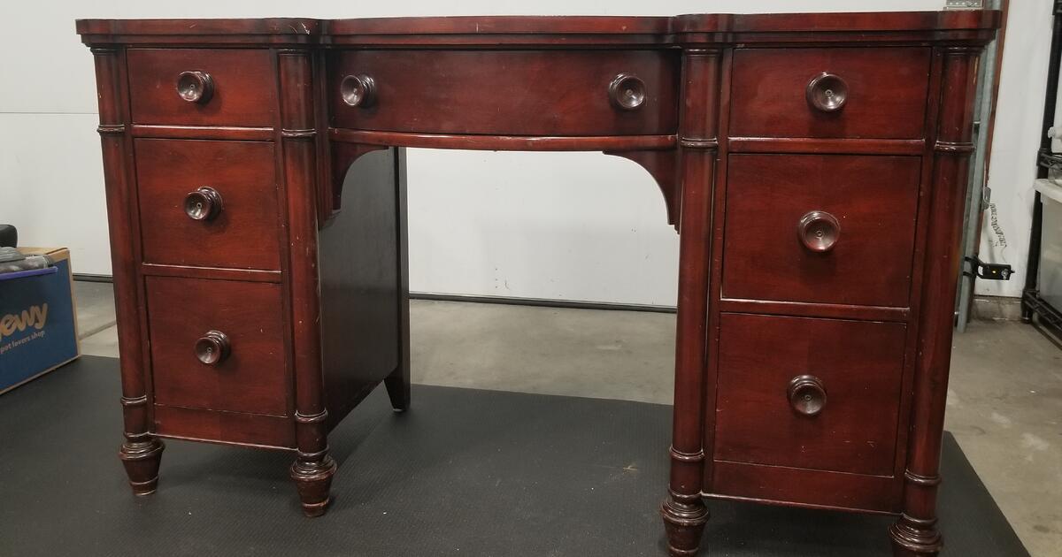 Vintage vanity/desk for Free in San Jose, CA Finds — Nextdoor