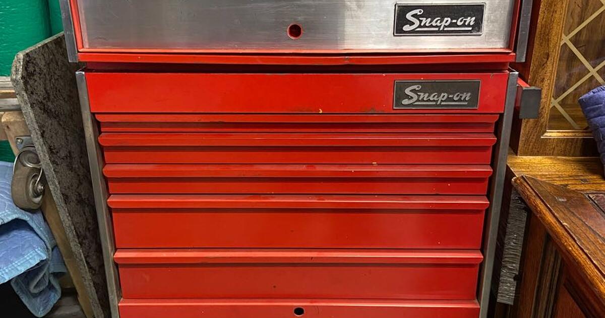 Classic vintage SnapOn 10 drawer tool box for 625 in Littleton, CO