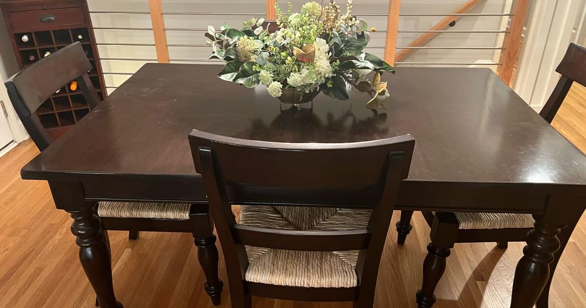 Pottery Barn Dining Table and 4 chairs for 100 in Charlotte, NC For