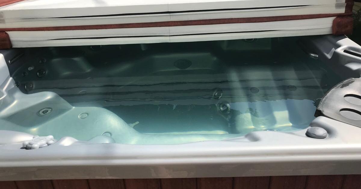 Hot tub pinnacle spas model 1002 pl p ma st 63 for free in