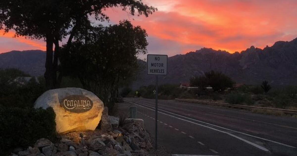 Catalina Shadows Community Wide Yard Sale in Oro Valley, AZ For Sale