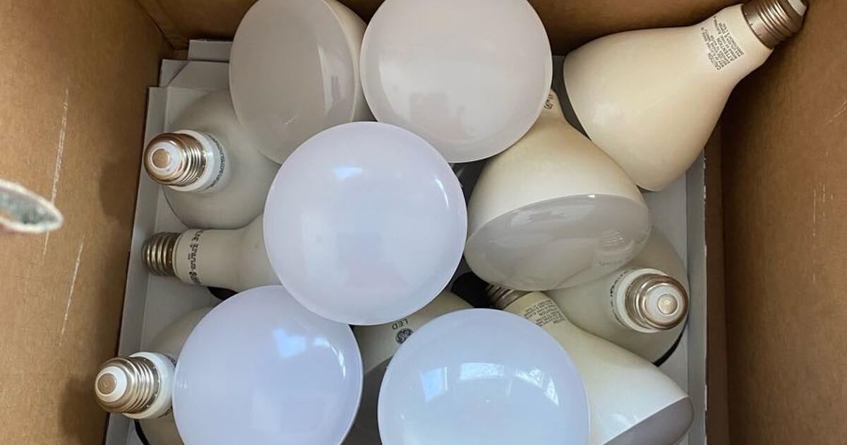 Flood lights for recessed light fixtures for Free in St. Louis Park, MN For Sale & Free — Nextdoor