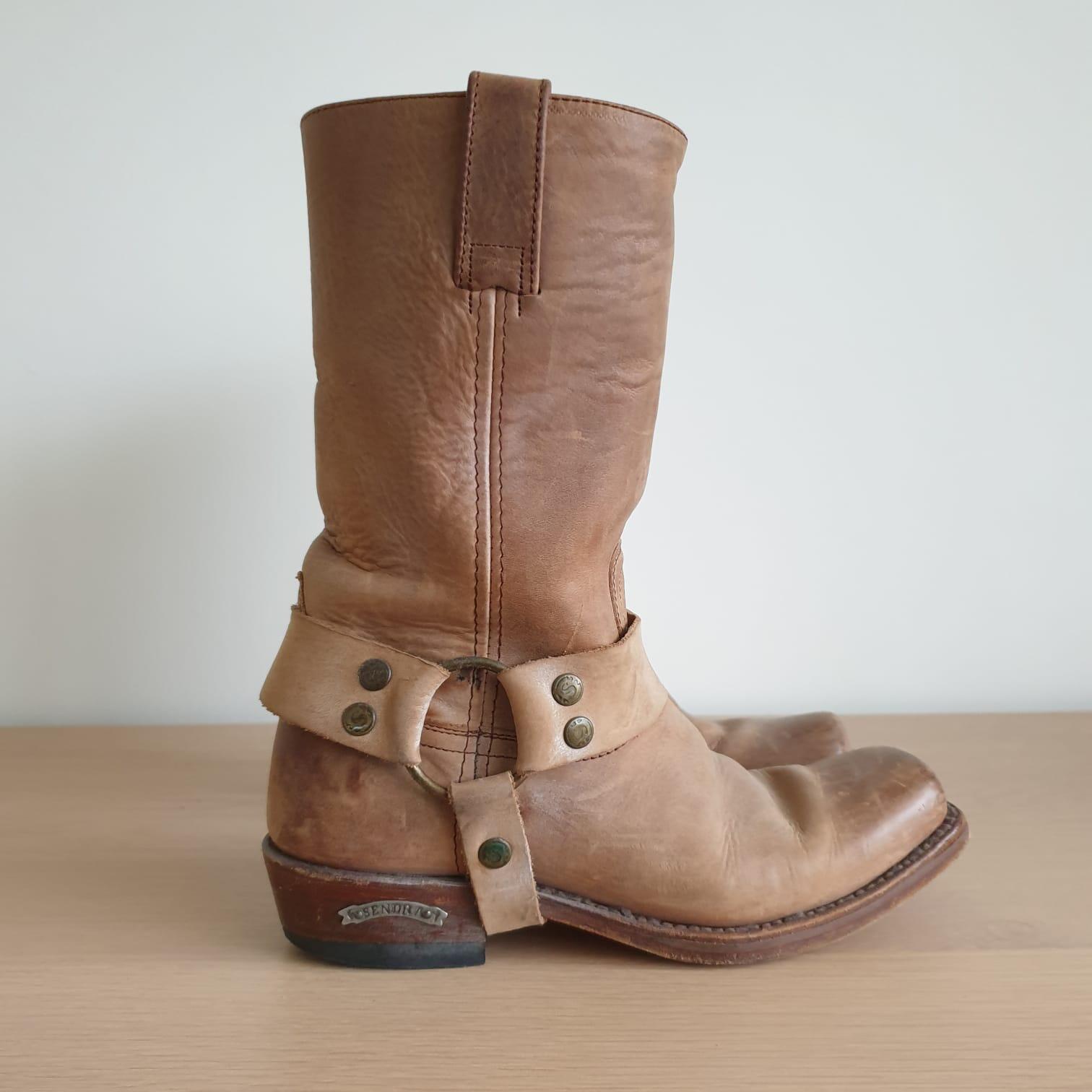 Bruine Sendra Boots Maat 36 Voor 55 € In Rijswijk, ZH | Gratis/Te Koop —  Nextdoor