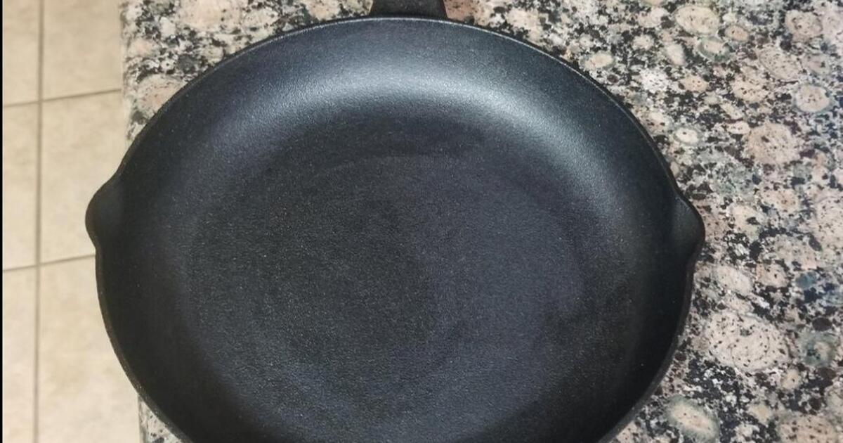 New calphalon cast iron pan for 20 in Houston, TX For Sale & Free