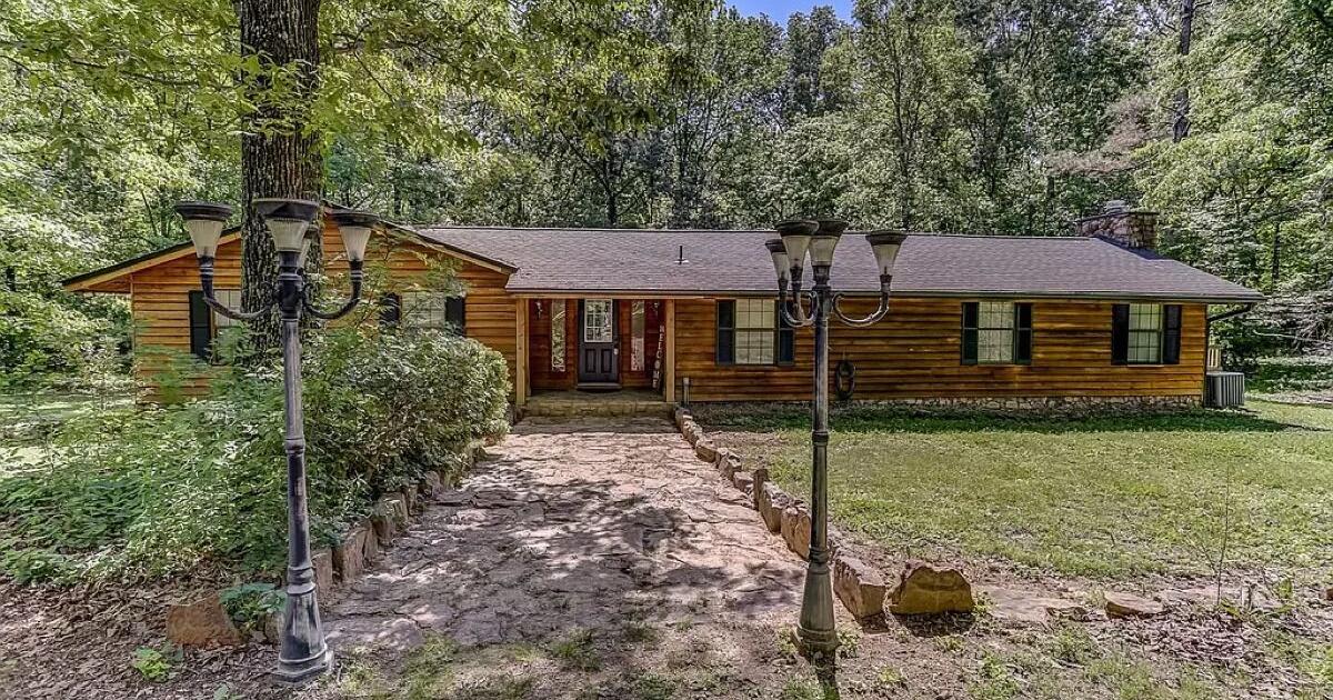 Eads Home 2 acres 364.5k for 364500 in Eads, TN For Sale & Free