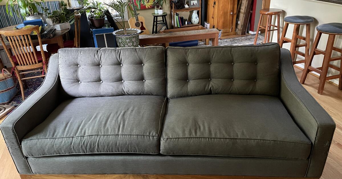 Free Couch for Free in Seattle, WA Finds — Nextdoor