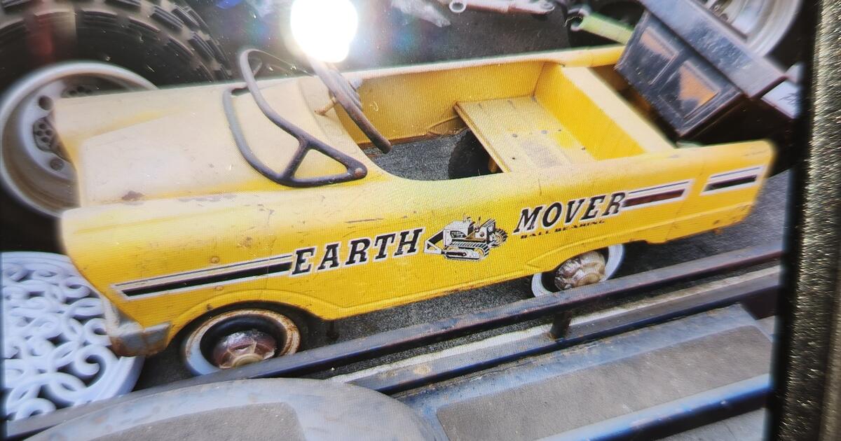 Vintage Dump Truck Pedal Car for $350 in Wilmington, CA | For Sale