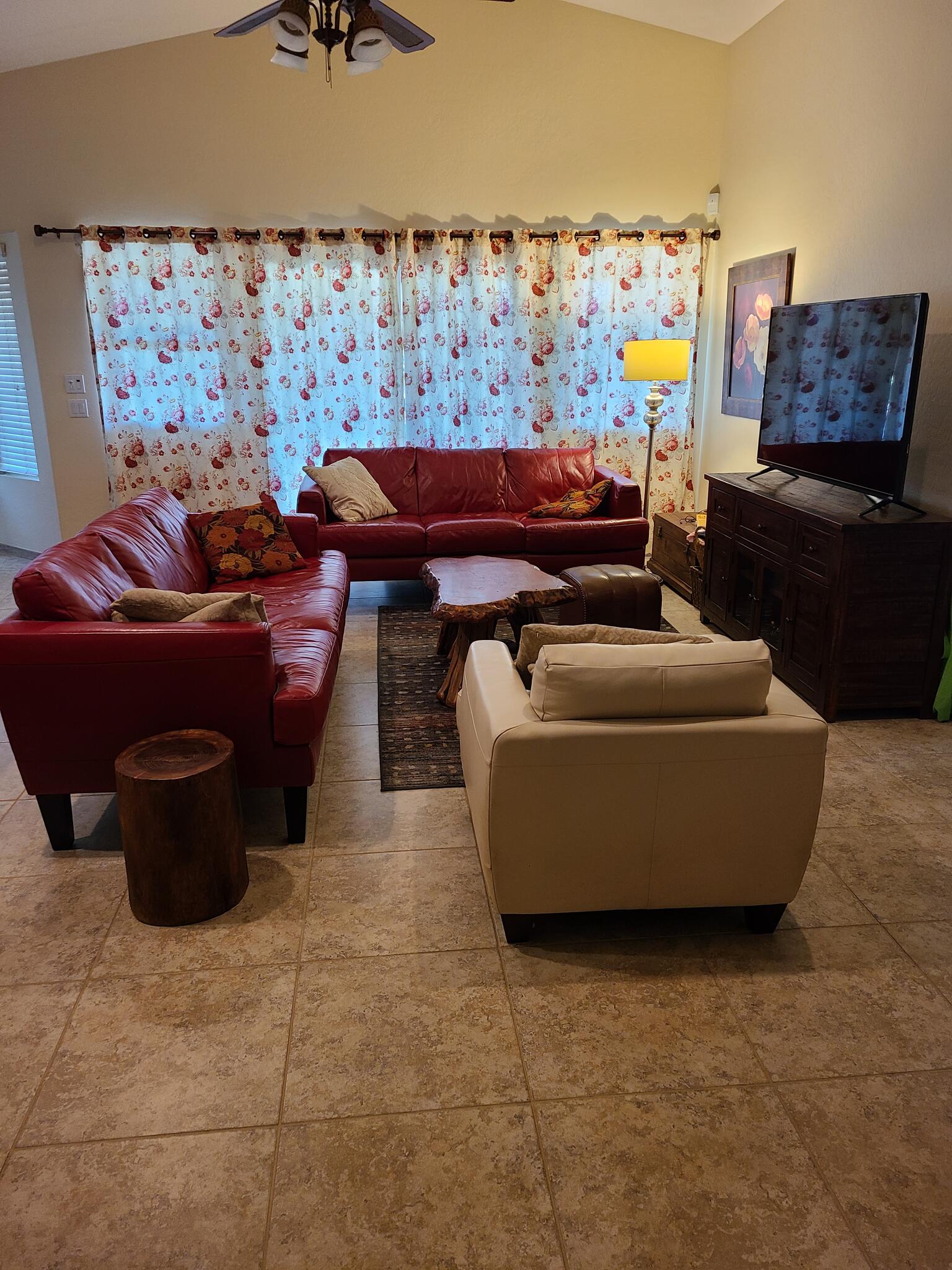 FURNITURE for 200 in Casa Grande, AZ For Sale & Free — Nextdoor