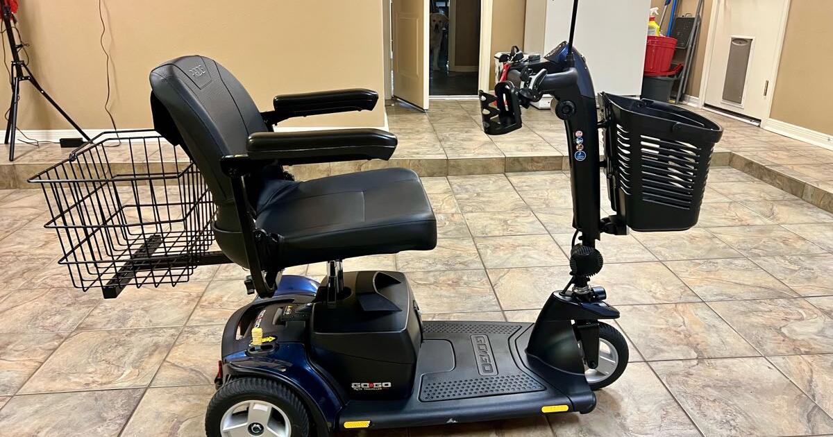 Mobility Scooter. 1 Week Old. Asking 850.00. Rich 9364467872 for