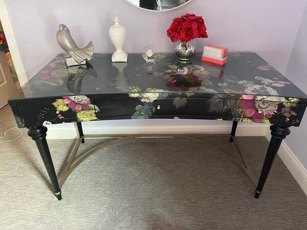 Cynthia cheap rowley desk
