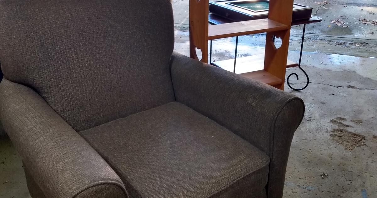 Two neighbor garage sales 2541 and 2567 Bullard Rd in Hartland for Free