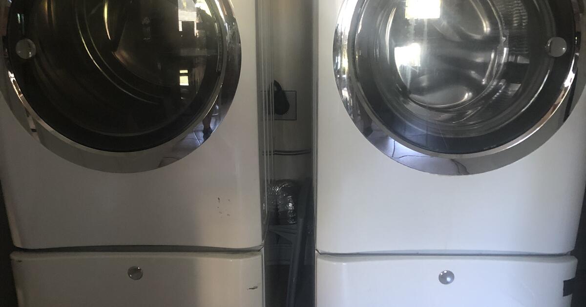 Electrolux washer/dryer pair for 400 in Lexington, KY For Sale