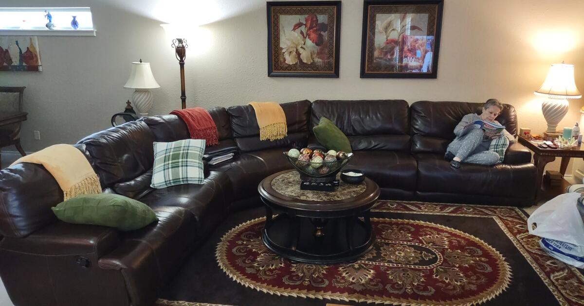 FREE Leather Sectional Must Pickup Friday PM Sat AM For Free In   349c607ba7b45013e70affecd137fbec .crop1200x630 