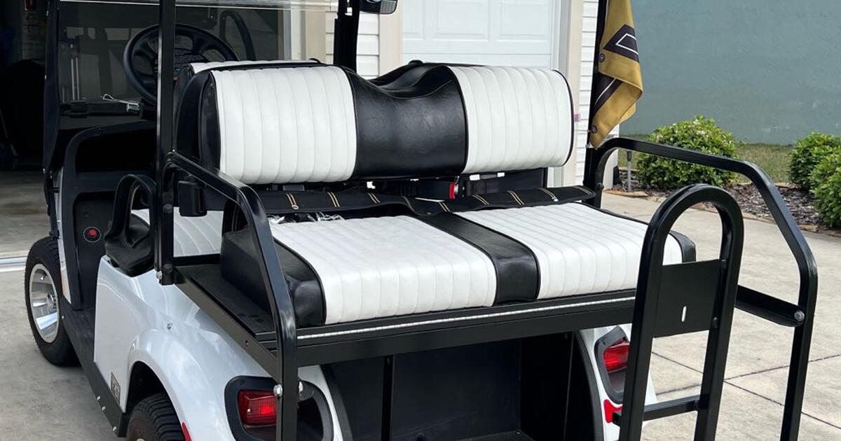 2019 EZ Go gas golf cart for 7500 in The Villages, FL For Sale