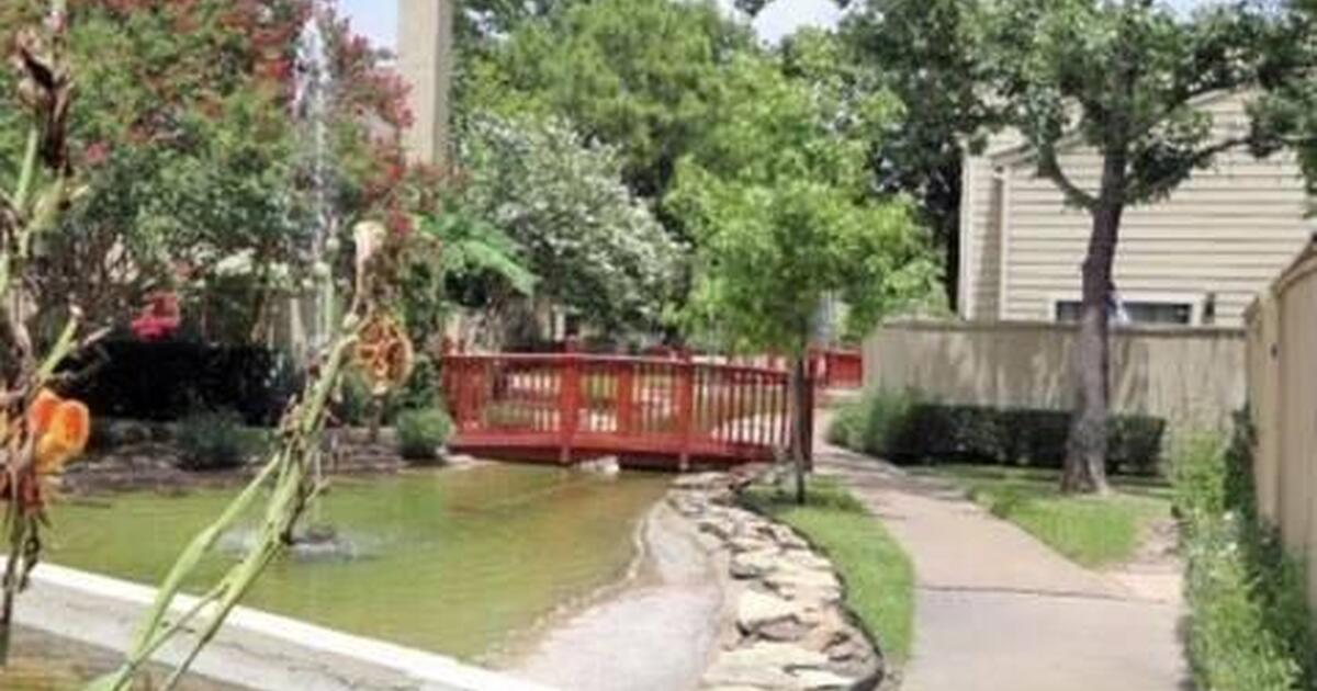 Rental Briarmeadow/Tanglewilde Condominium2 Bed, 2 bath with 1 car covered parking for 1575