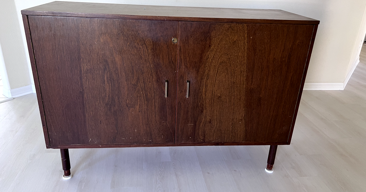 MidCentury Modern Bar with 3 Drawers for 200 in Sarasota, FL