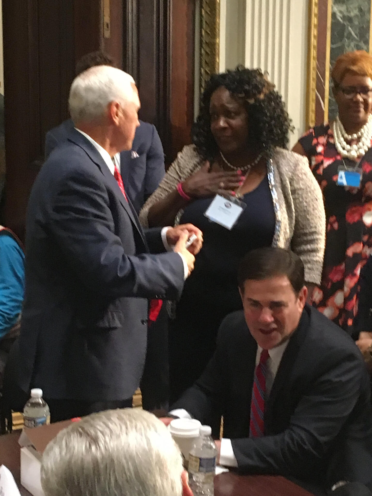 Mayor Warren Discusses Infrastructure With President Trump And Vice President Pence City Of Fontana Mdash Nextdoor Nextdoor