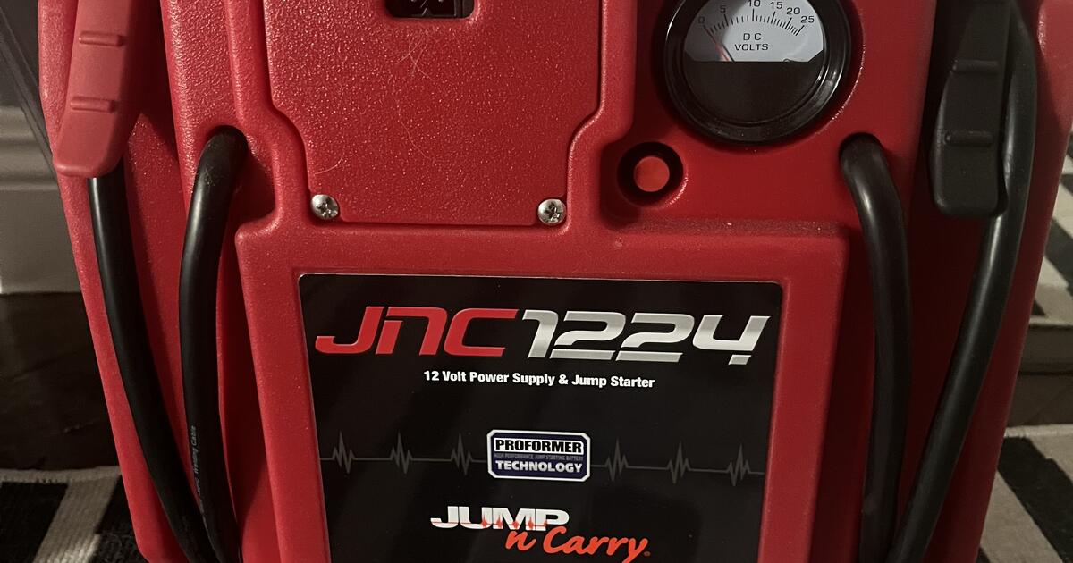 Jump N Carry 1224 3400 AMPs for 350 in Las
