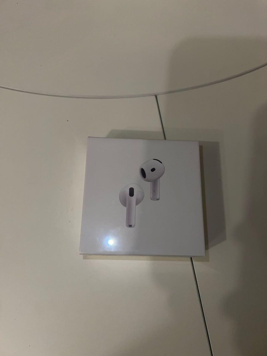 Apple AirPods 4