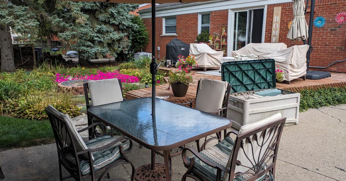 Livonia Garage Sale FriSun Sept 1517 9319 Colorado St Livonia for 1