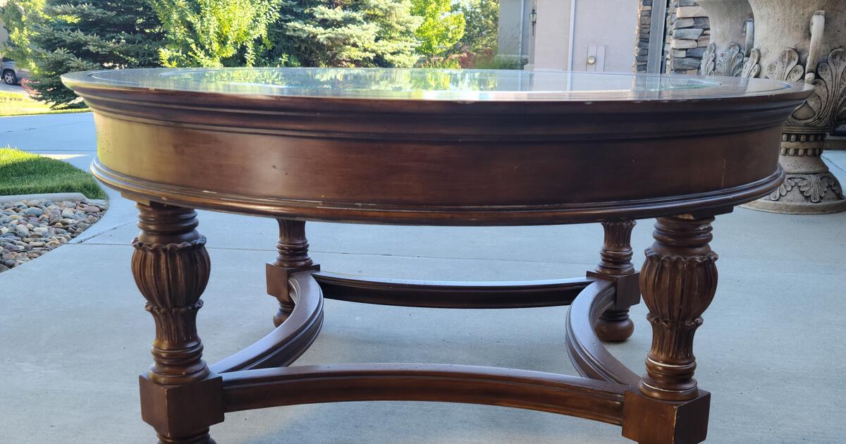 Home Elegance Furniture Cocktail and End table for 100 in Reno, NV