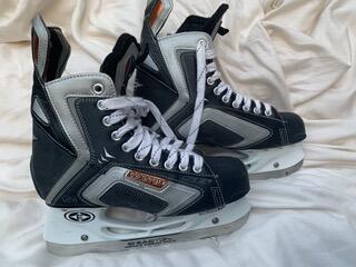 Easton Synergy SE16 Hockey Skates for sale