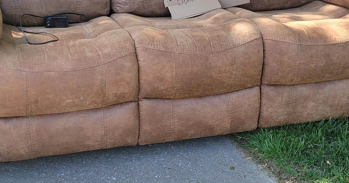 flexsteel couch for Free in Kansas City, MO Finds — Nextdoor
