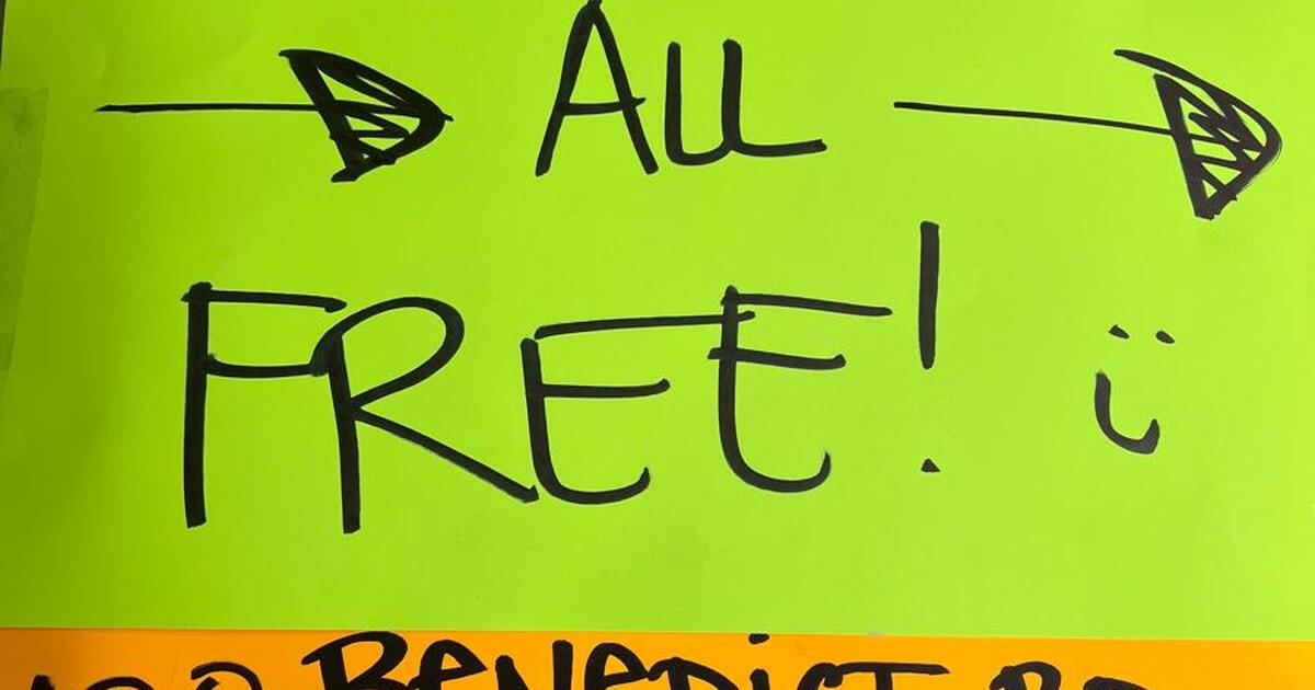 Curb Alert! 120 Benedict Road, Pittsford for Free in Pittsford, NY