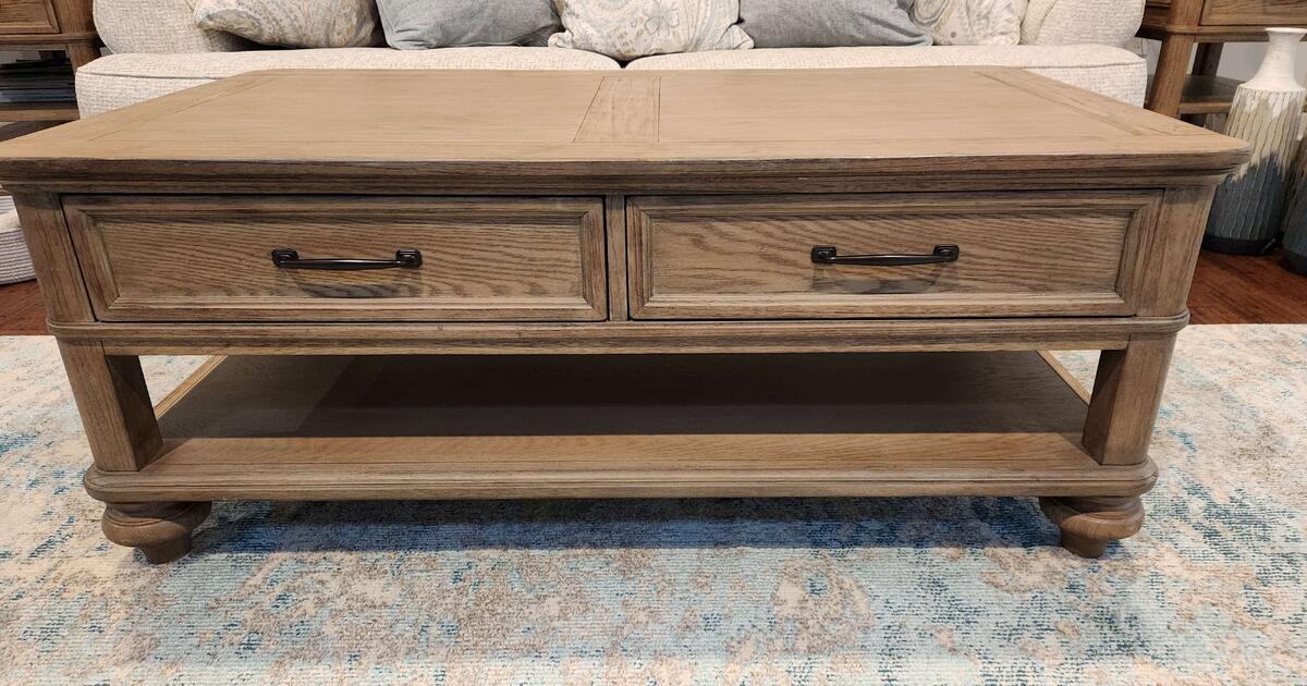 Haverty's Coffee and 2 End Tables Like New for 800 in Bluffton, SC