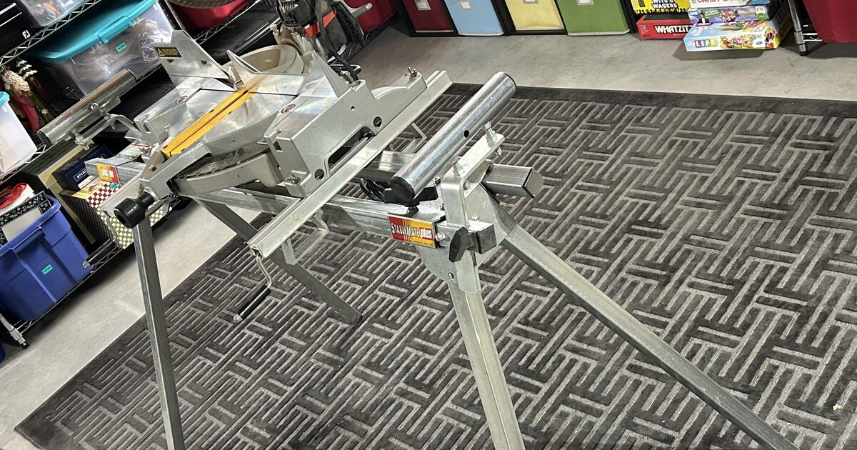 DeWalt 10" Compound Miter Saw with HeavyDuty Stablemate Stand for 140