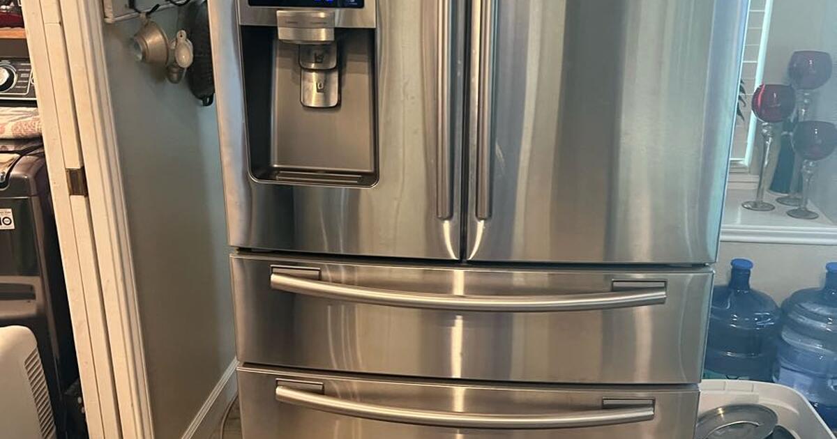 Samsung refrigerator for 250 in Corpus Christi, TX For Sale & Free
