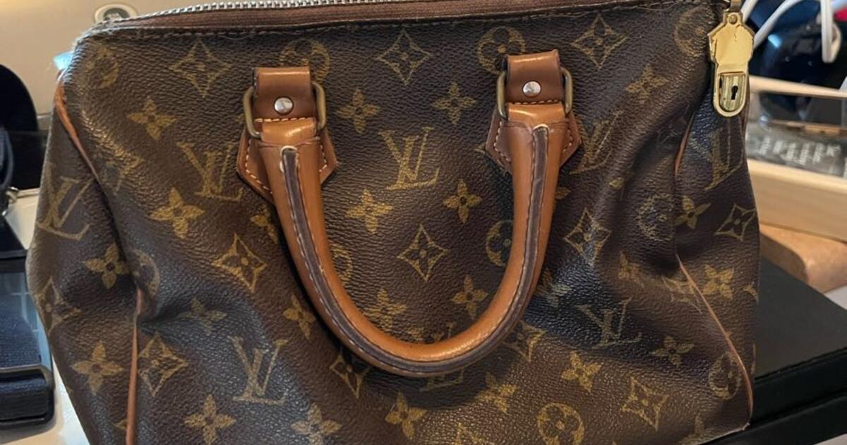 Vintage 1980s Louis Vuitton speedy 25 with strap for $400 in Scottsdale ...