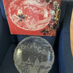 Mikasa Christmas Decorative Glass Plate