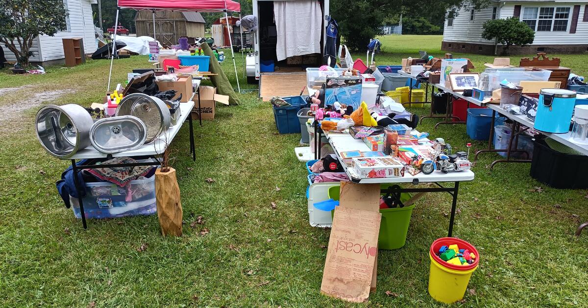Moving Huge Yard Sale.. Sat & Sun . 579 Hubert Blvd 8am ? in Hubert, NC Finds — Nextdoor