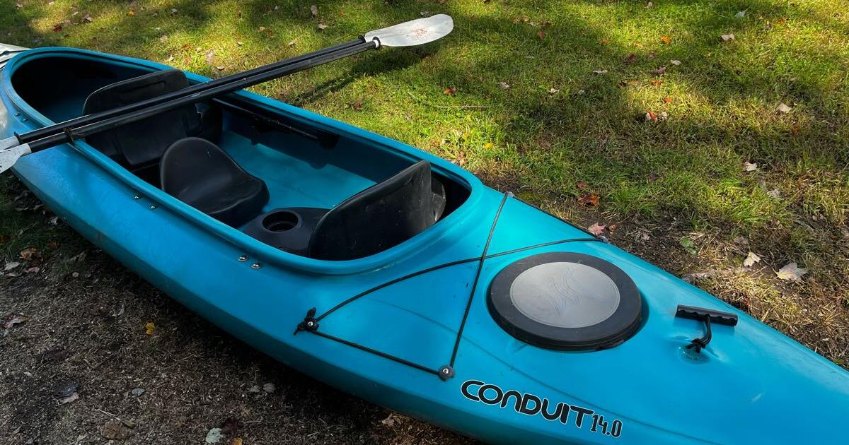 Perception Conduit 14 Tandem Kayak for 500 in Mystic, CT For Sale