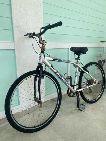 gt zum bicycle Street Performer Geared BMX Bike GT Bicycles Abgeschlossenes Fahrrad. GT Tempest, GT