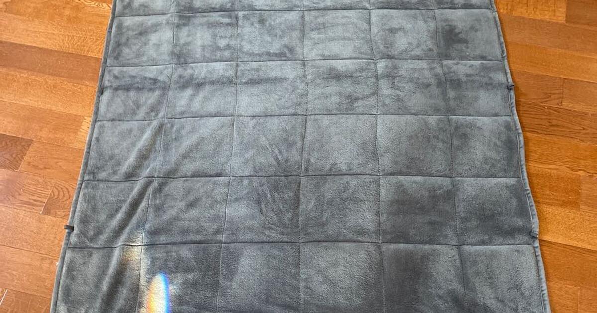 Sharper Image weighted blanket for 13 in Fishers, IN Finds — Nextdoor