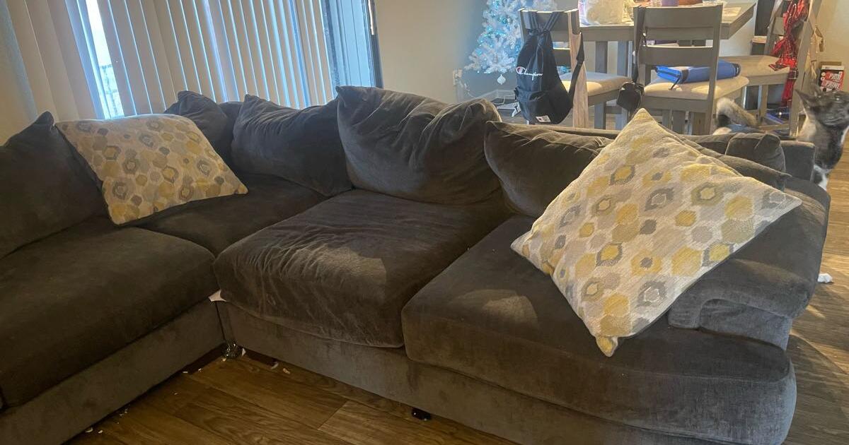 Sectional Couch for 500 in Glendale, AZ For Sale & Free — Nextdoor