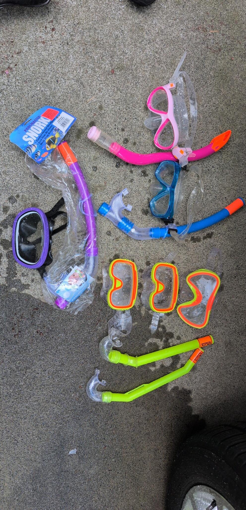 Set of Snorkeling Gear