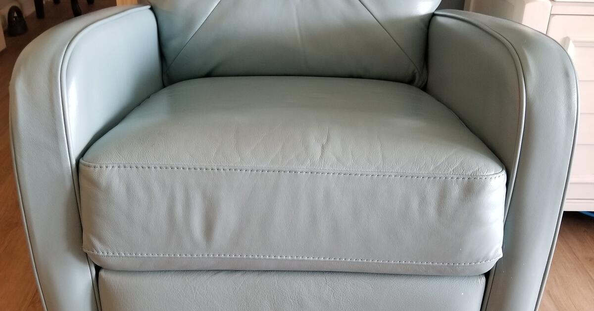 Florida Leather Gallery Recliner for 550 in Fort Myers, FL Finds